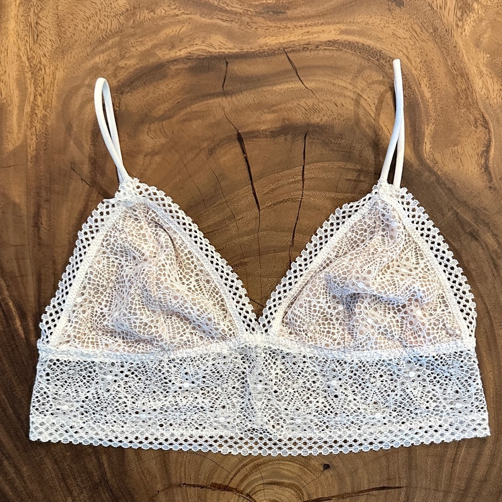 Victoria’s Secret ivory lace bralette